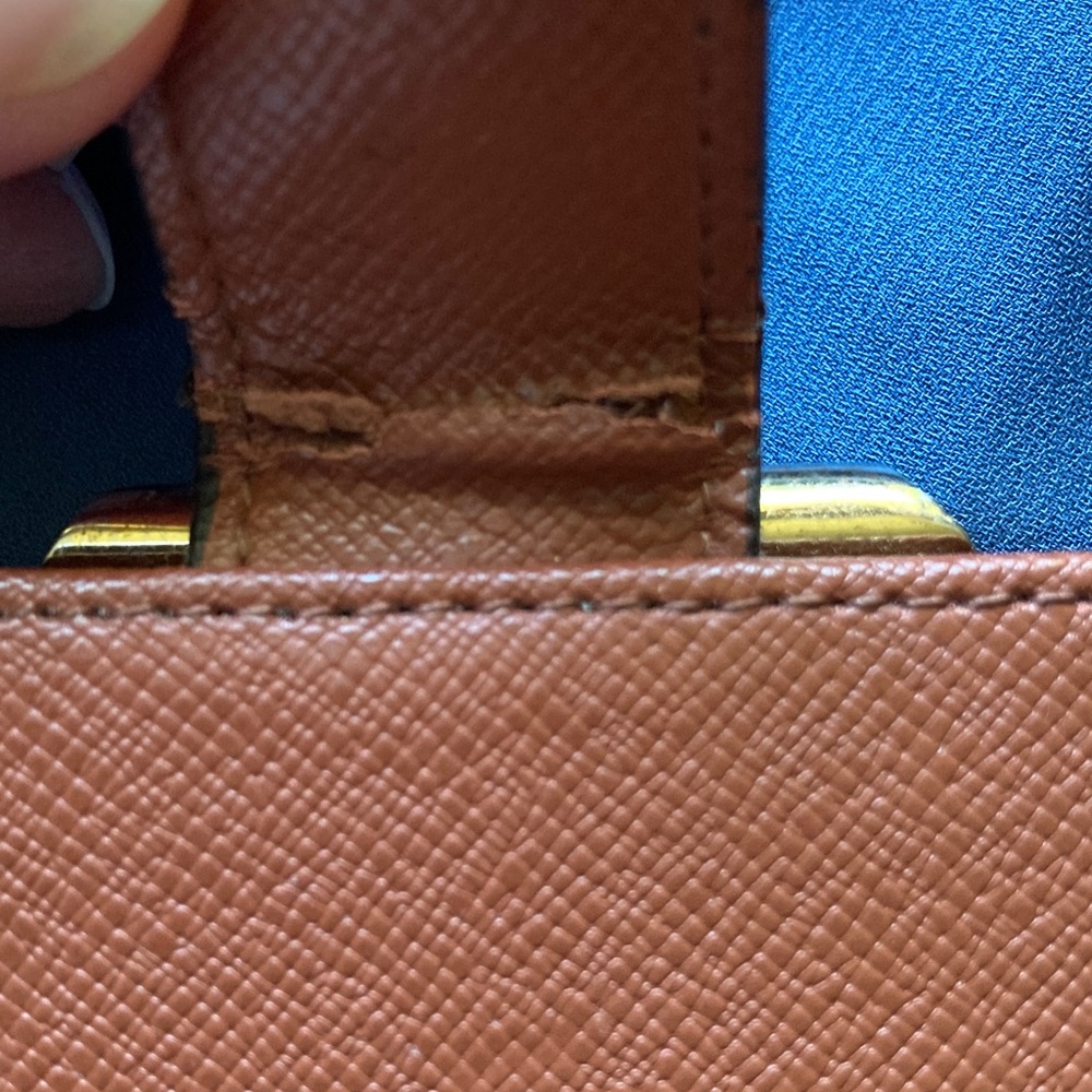Louis Vuitton Vintage Wallet - Picture 9 of 11